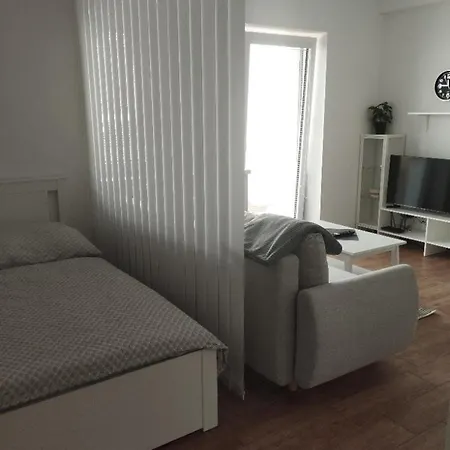 Pod Lesem Ii Apartment