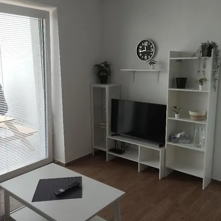 Apartment Pod Lesem Ii